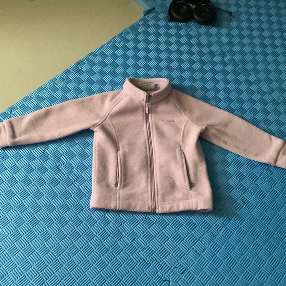 Girls 3T light fleece coat, light purple.
